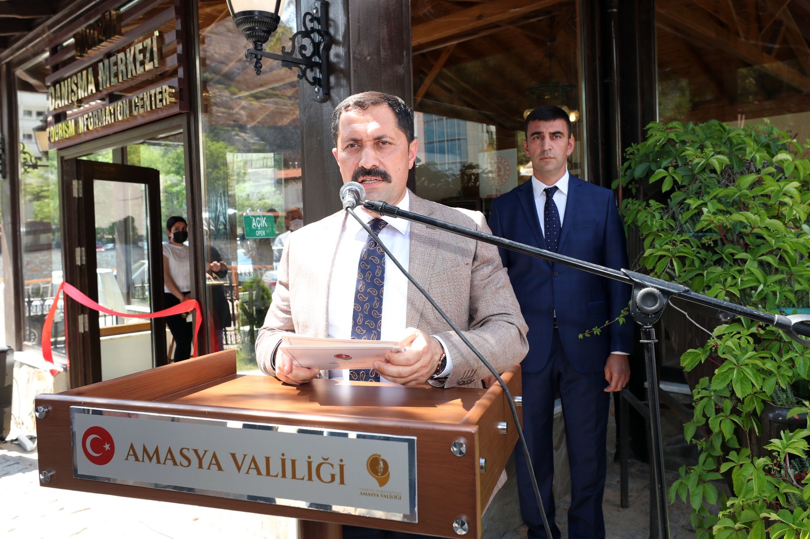 Valimiz Mustafa Masatlı, Turizm Danışma Ofisini Amasya Turizminin Hizmetine Açtı